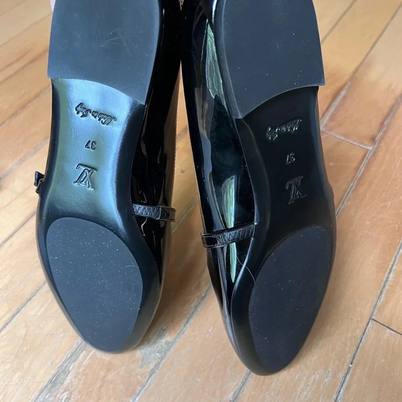 Louis Vuitton Patent Leather Mary Jane Flats – Black – Size 37 - Picture 7 of 9